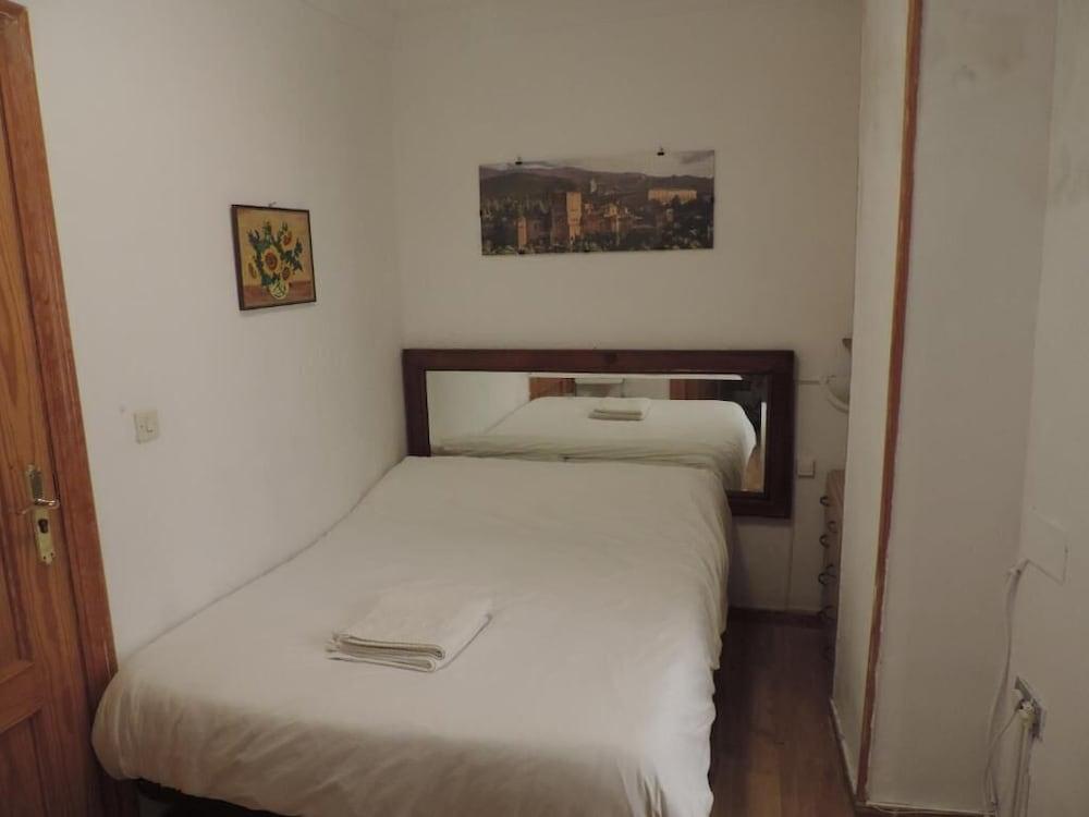 גרנדה Hostel El Cascabel מראה חיצוני תמונה