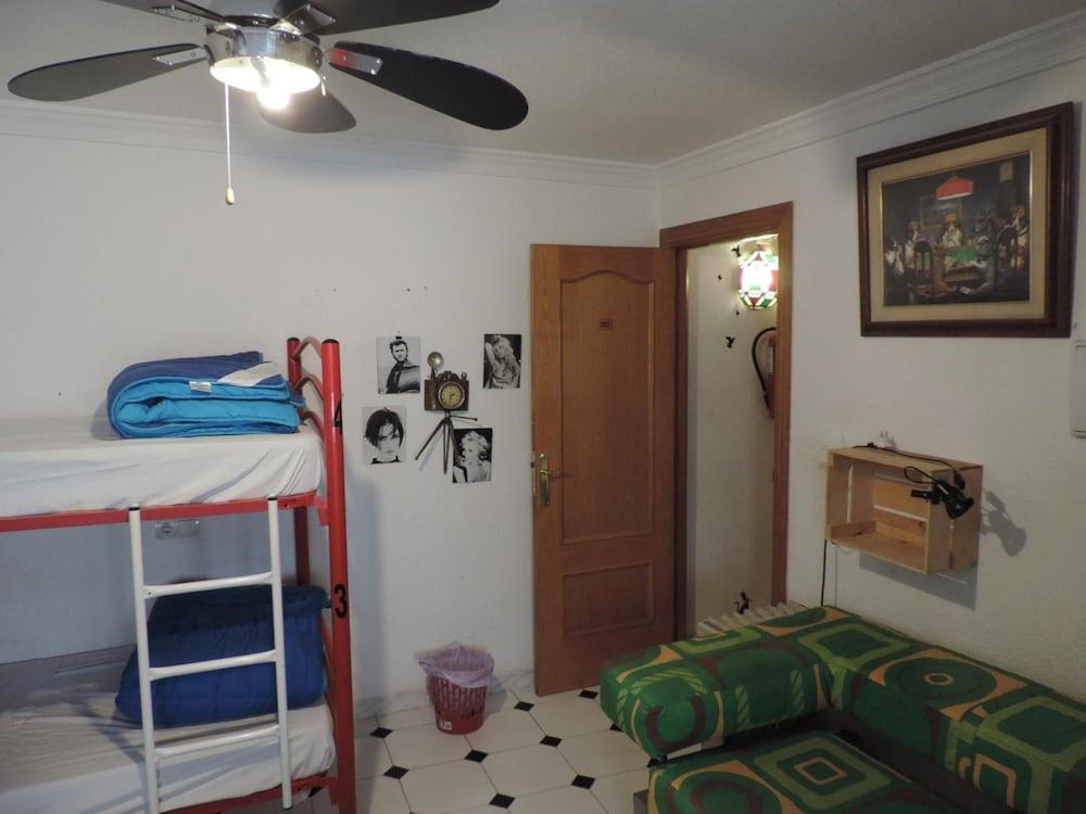 גרנדה Hostel El Cascabel מראה חיצוני תמונה